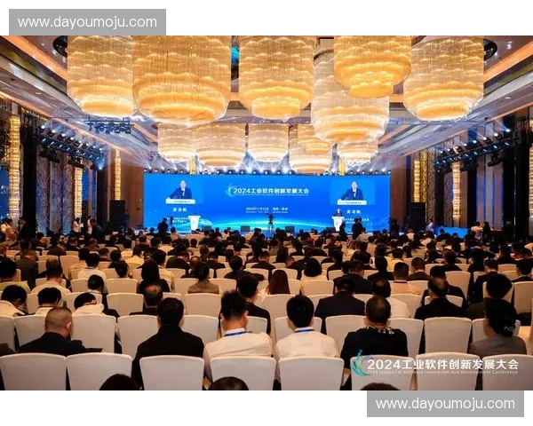 中日足球巅峰对决全景呈现两国技战术差异与未来发展走势整体格局变化